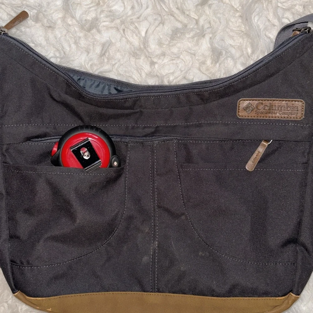 Columbia Sportswear Co. Canvas Crossbody Shoulder Bag - Picture 3 of 16